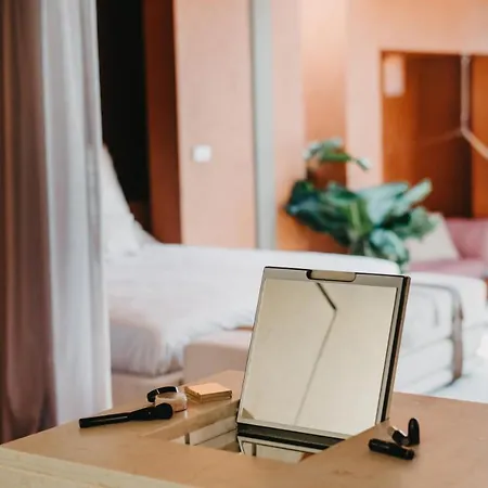 Hotel Zori Timeless