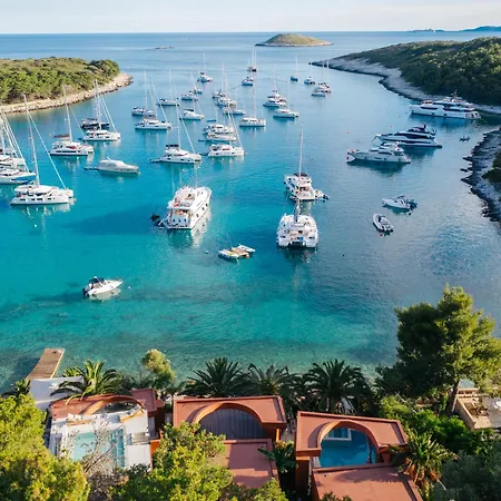 Zori Timeless Hvar Town